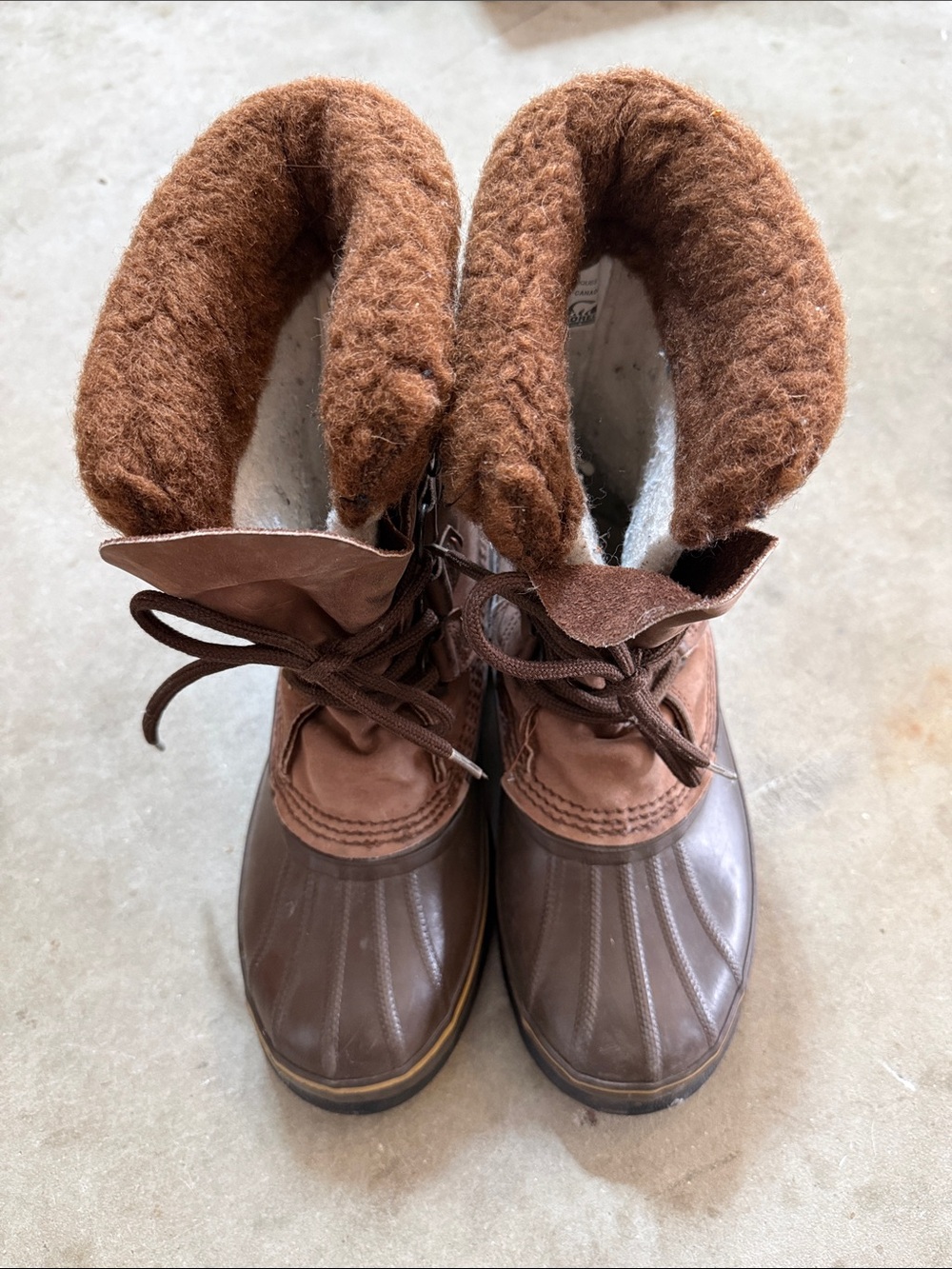 Sorel Caribou boots, made in Canada, women’s 8